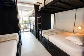 Mad Monkey Hostel Siem Reap