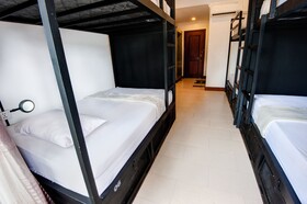 Mad Monkey Hostel Siem Reap