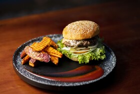 Mad Monkey Hostel Siem Reap