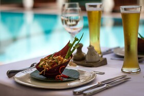 Model Temple Resort & Spa