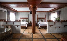 Model Temple Resort & Spa