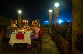 Model Temple Resort & Spa