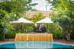 Model Temple Resort & Spa