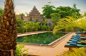 Model Temple Resort & Spa