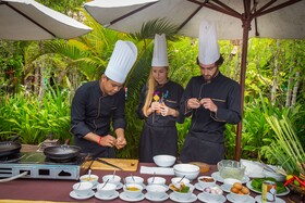 Model Temple Resort & Spa