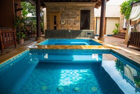 Model Temple Resort & Spa