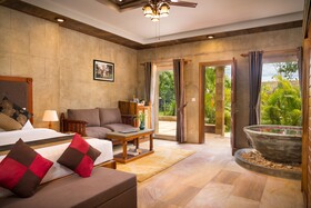 Model Temple Resort & Spa