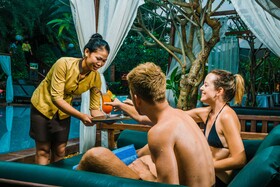 Model Temple Resort & Spa