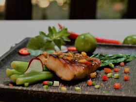 Model Temple Resort & Spa