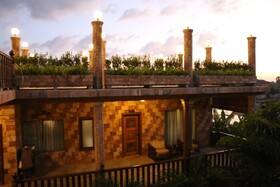 Model Temple Resort & Spa