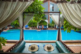 Model Temple Resort & Spa