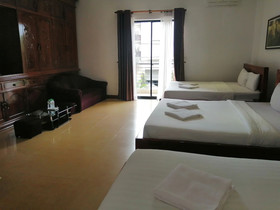 Nuon Oudom Angkor Boutique