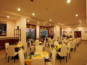 Royal Angkor Resort