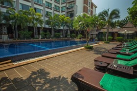 Royal Empire Hotel