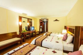 Royal Empire Hotel