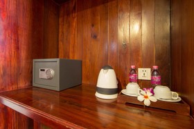 Royal Empire Hotel