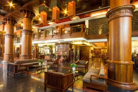 Royal Empire Hotel
