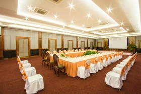 Royal Empire Hotel