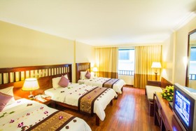 Royal Empire Hotel