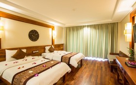 Royal Empire Hotel
