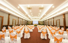 Royal Empire Hotel
