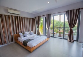 Saline Private Pool Villa