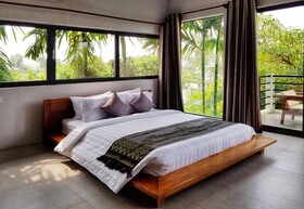 Saline Private Pool Villa