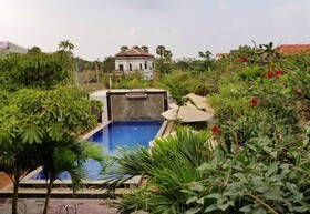 Saline Private Pool Villa