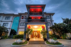 Sokharoth Premium Hotel