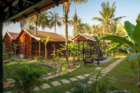 Tan Sour Resort