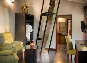 Tan Sour Resort