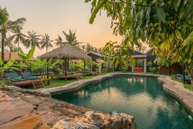 Tan Sour Resort
