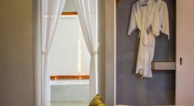 Tresor D'Angkor Suite