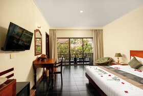 Yasodharapura Residence