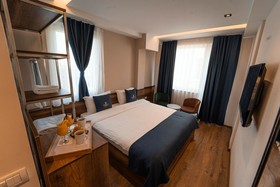 Monarch Boutique Hotel