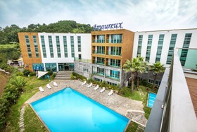 Amoureux Resort