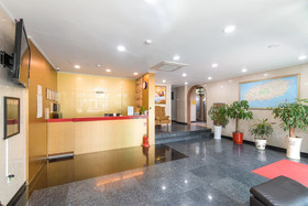 Apple Hotel