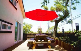 Casa Linda Guesthouse