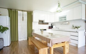 Casa Linda Guesthouse