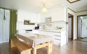 Casa Linda Guesthouse