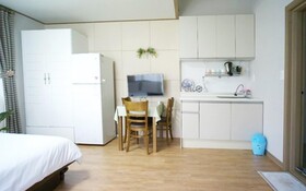 Casa Linda Guesthouse