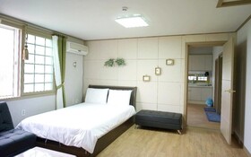 Casa Linda Guesthouse