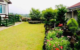 Casa Linda Guesthouse