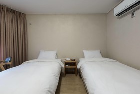 Elin Hotel