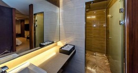 Hotel M