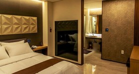 Hotel M