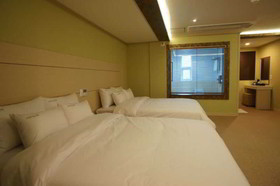 Hotel W