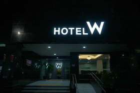 Hotel W