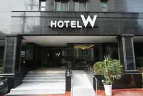 Hotel W