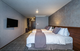 Hotel With Jeju